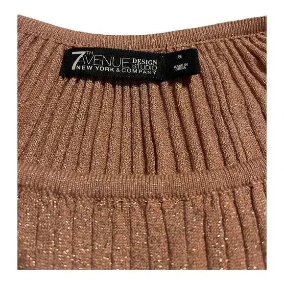 New York‎ & Co Women’s Small Glittery Pink Lightweight Batwing Pullover Sweater - Picture 4 of 4